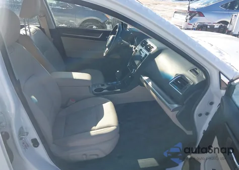 2018 Subaru Legacy 3.6R Limited z USA, uszkodzony, nr VIN 4S3BNEN61J3043640